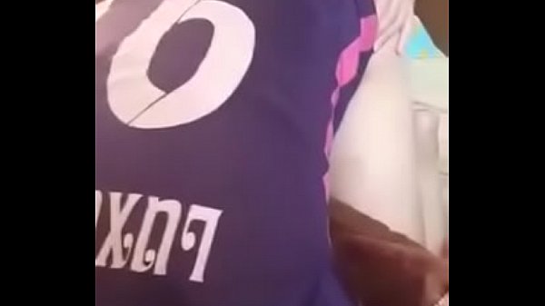 Chịch em hàng non tơ dâm đãng